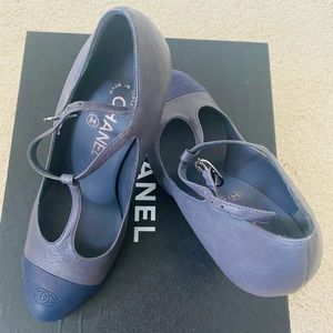 Chanel pumps shoes size 37
